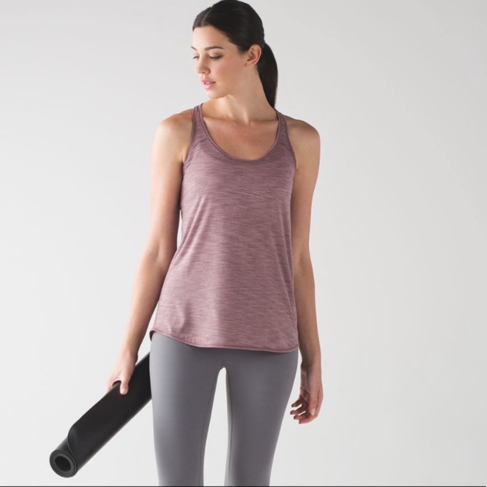 Lululemon essential tank